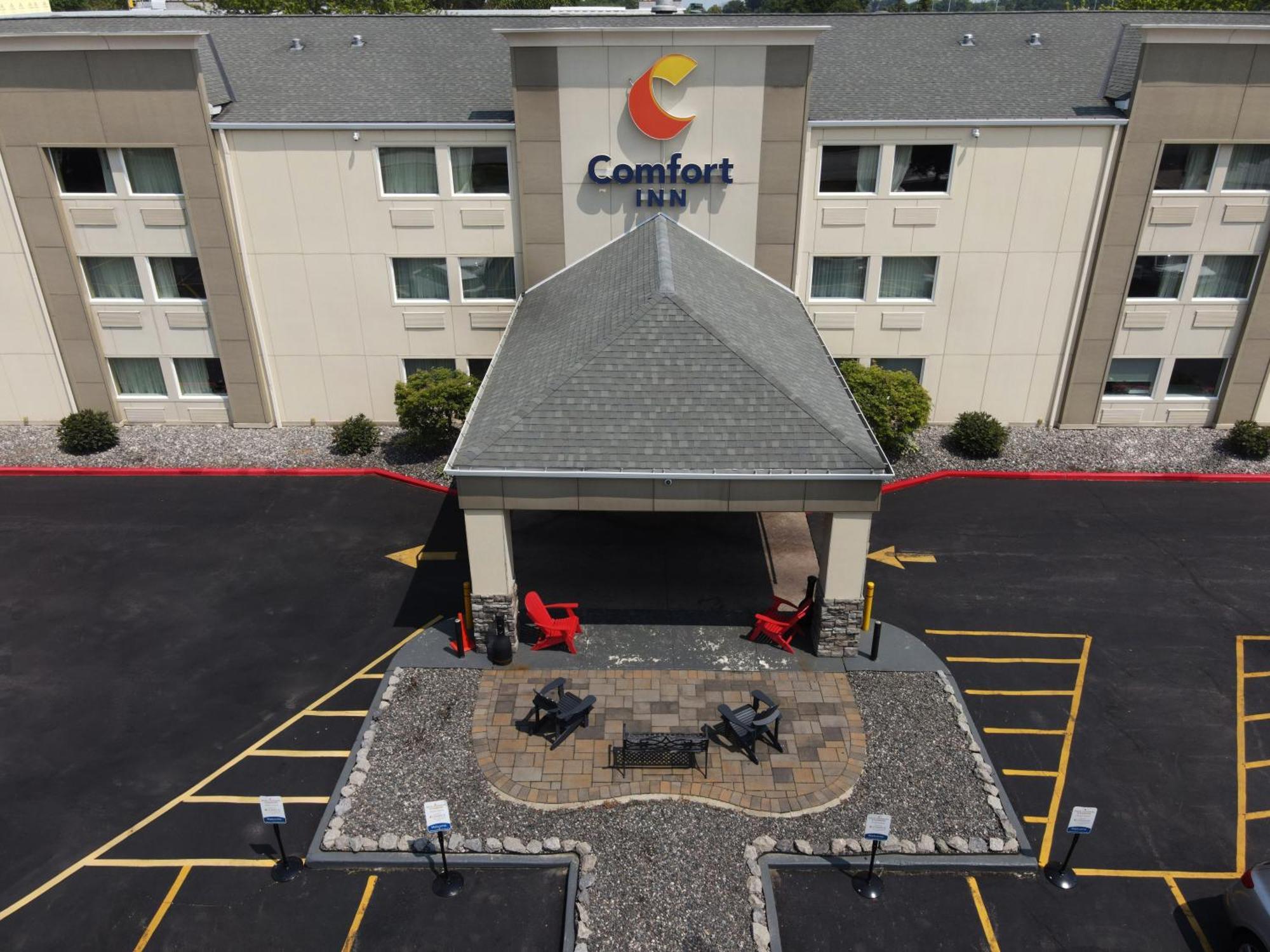 Comfort Inn Mayfield Heights Cleveland East Exterior photo